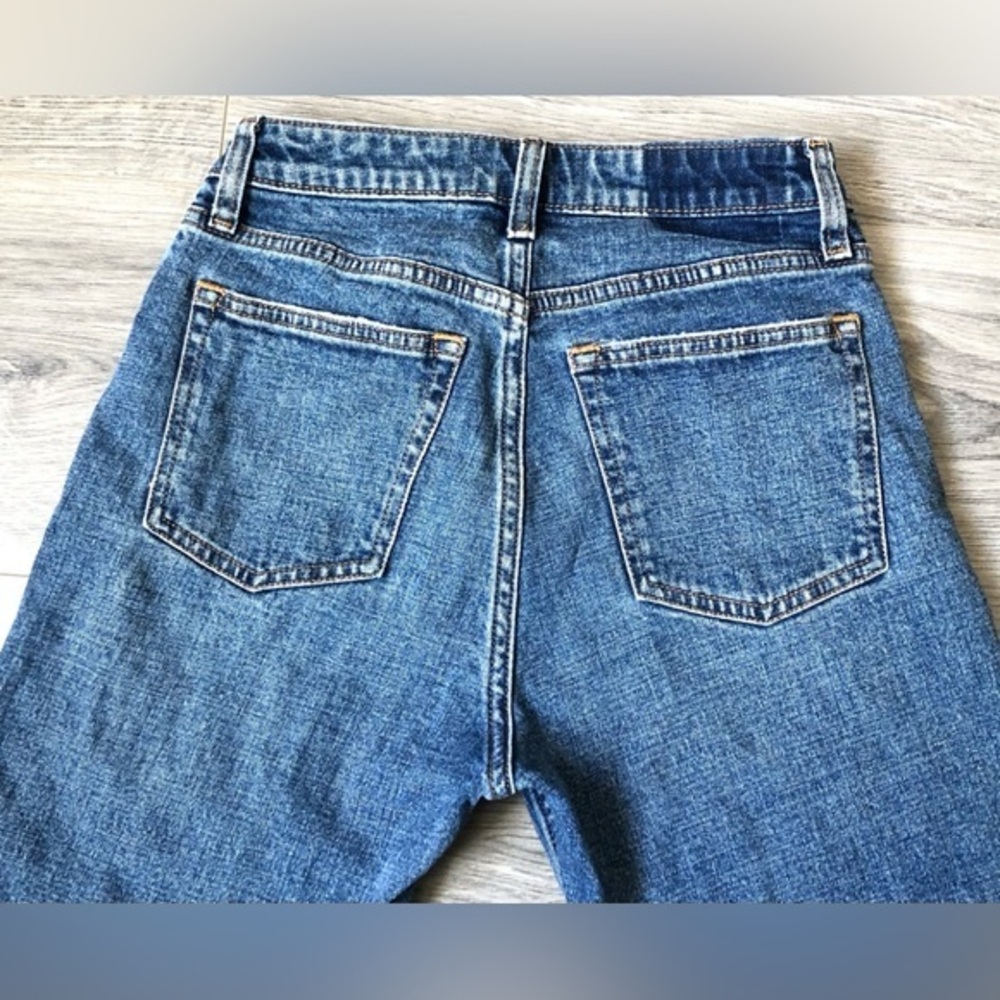 Abercrombie & Fitch High Rise Jeans - Picture 1 of 9